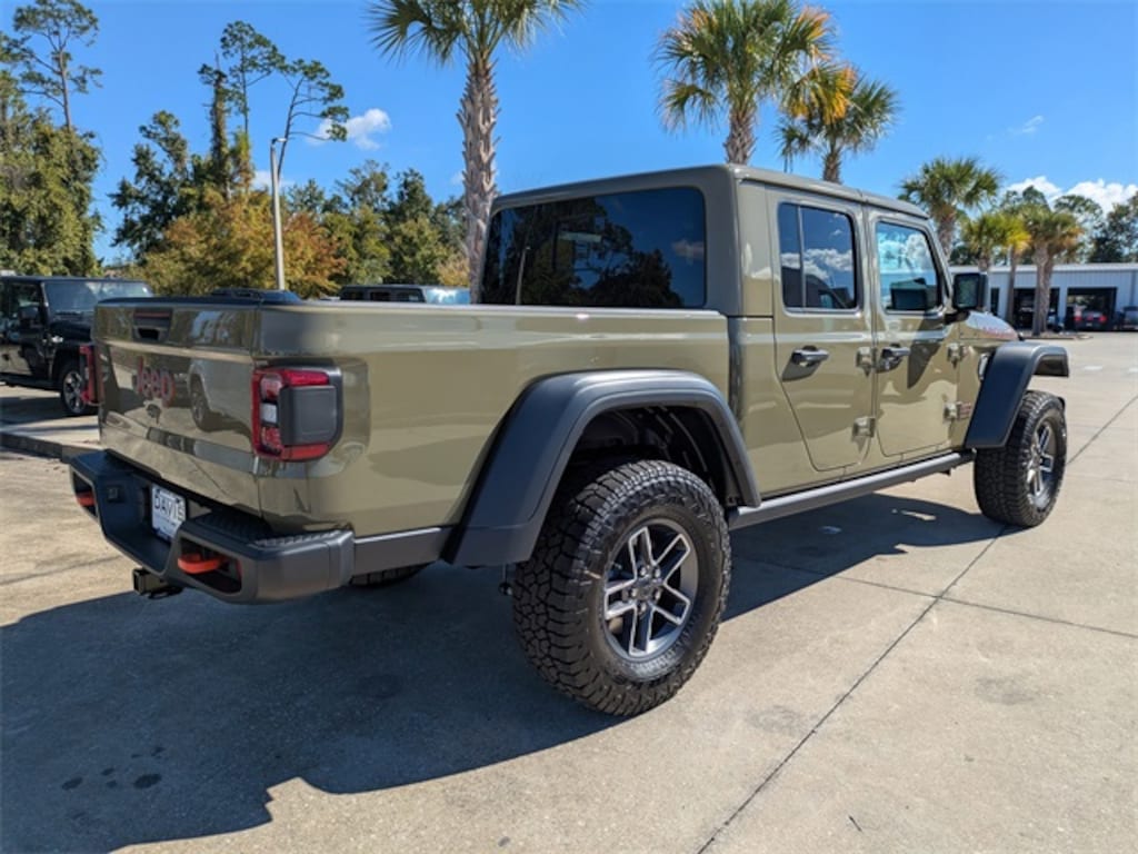 New 2025 Jeep Gladiator Mojave Pickup