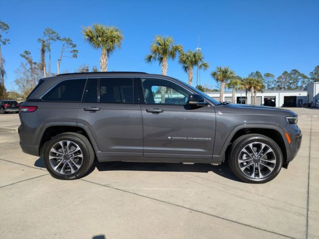 New 2025 Jeep Grand Cherokee 4xe Overland 4xe Sport Utility