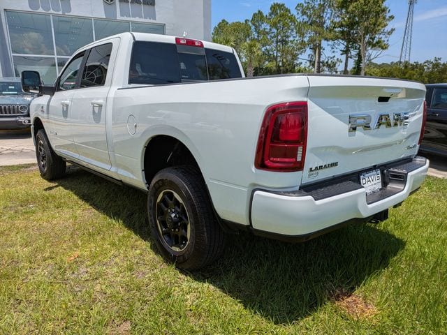 2025 RAM 3500 Laramie - Photo 6