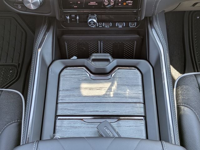 2025 RAM 1500 Limited - Photo 16