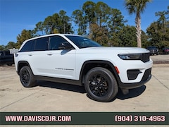 2025 Jeep Grand Cherokee Laredo Sport Utility