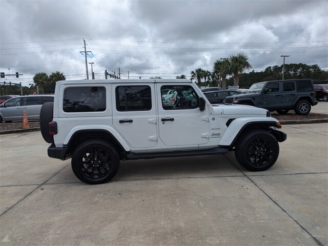 2024 Jeep Wrangler 4xe Sahara photo 3