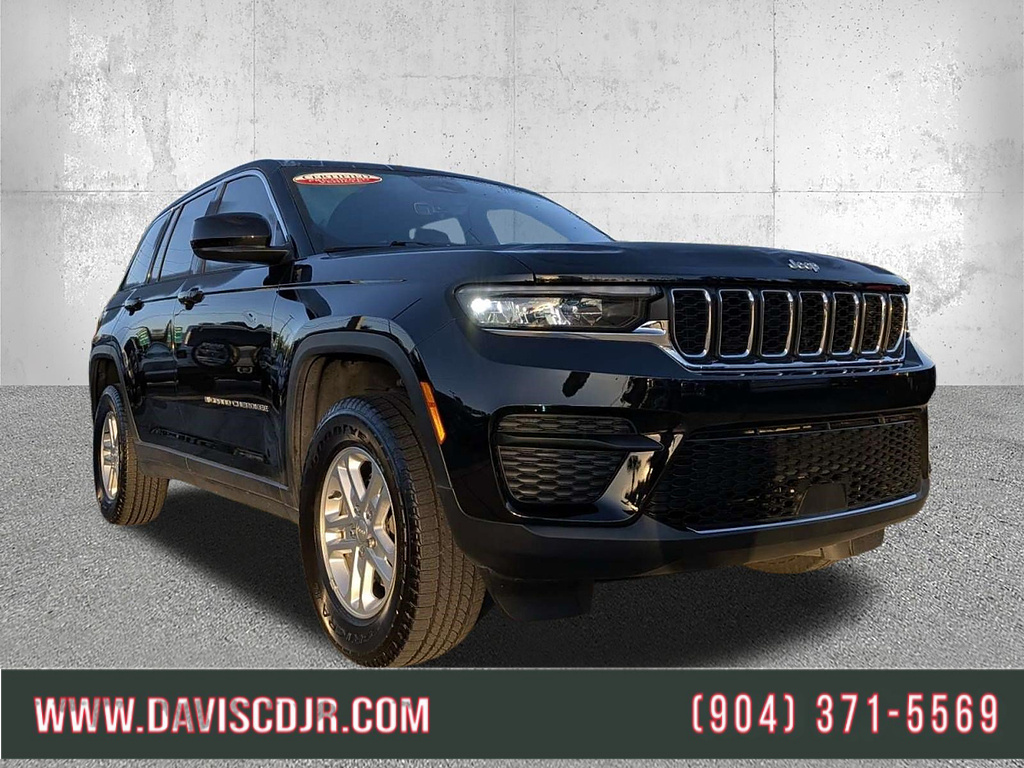 2025 Jeep Grand Cherokee Laredo SUV
