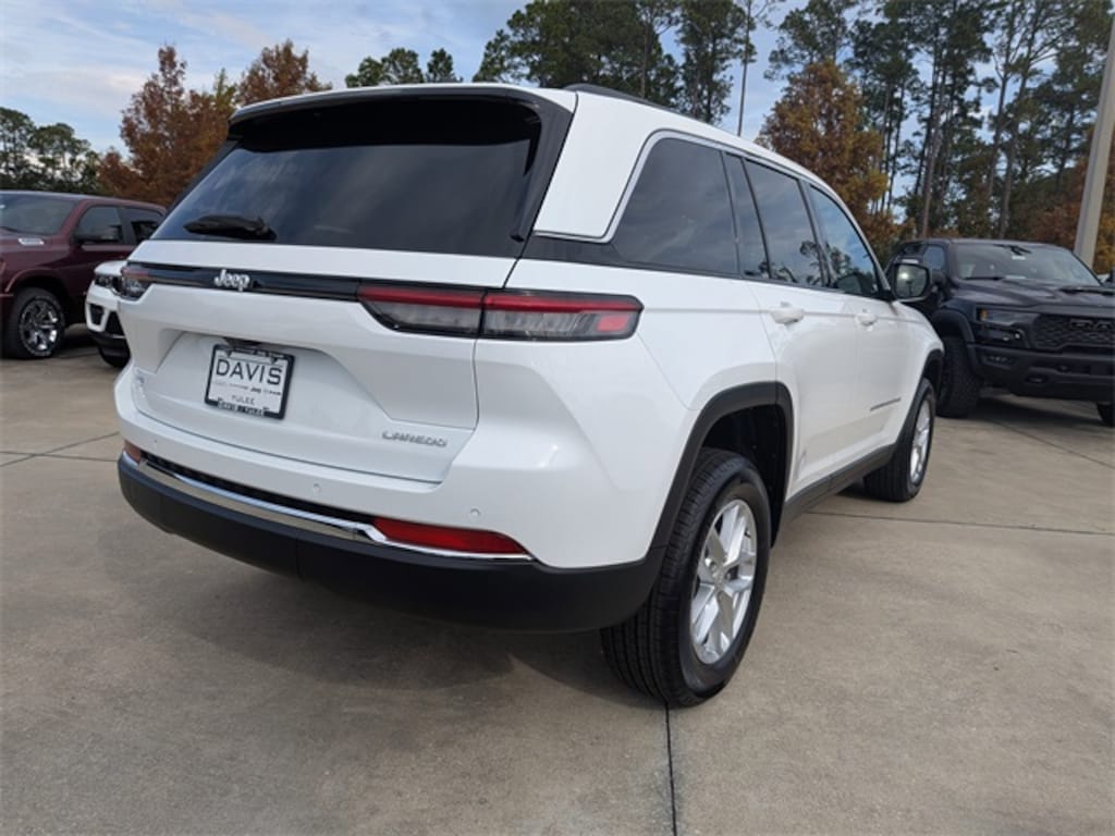 New 2025 Jeep Grand Cherokee Laredo X Sport Utility