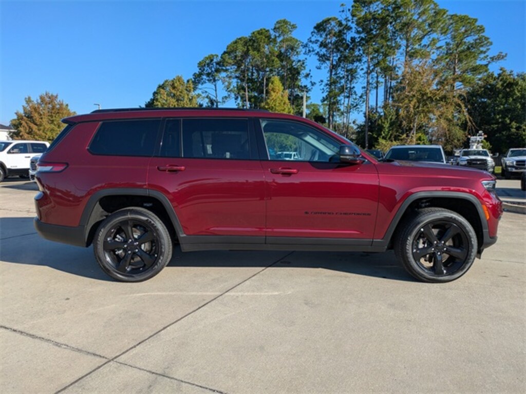 New 2025 Jeep Grand Cherokee L Altitude X Sport Utility