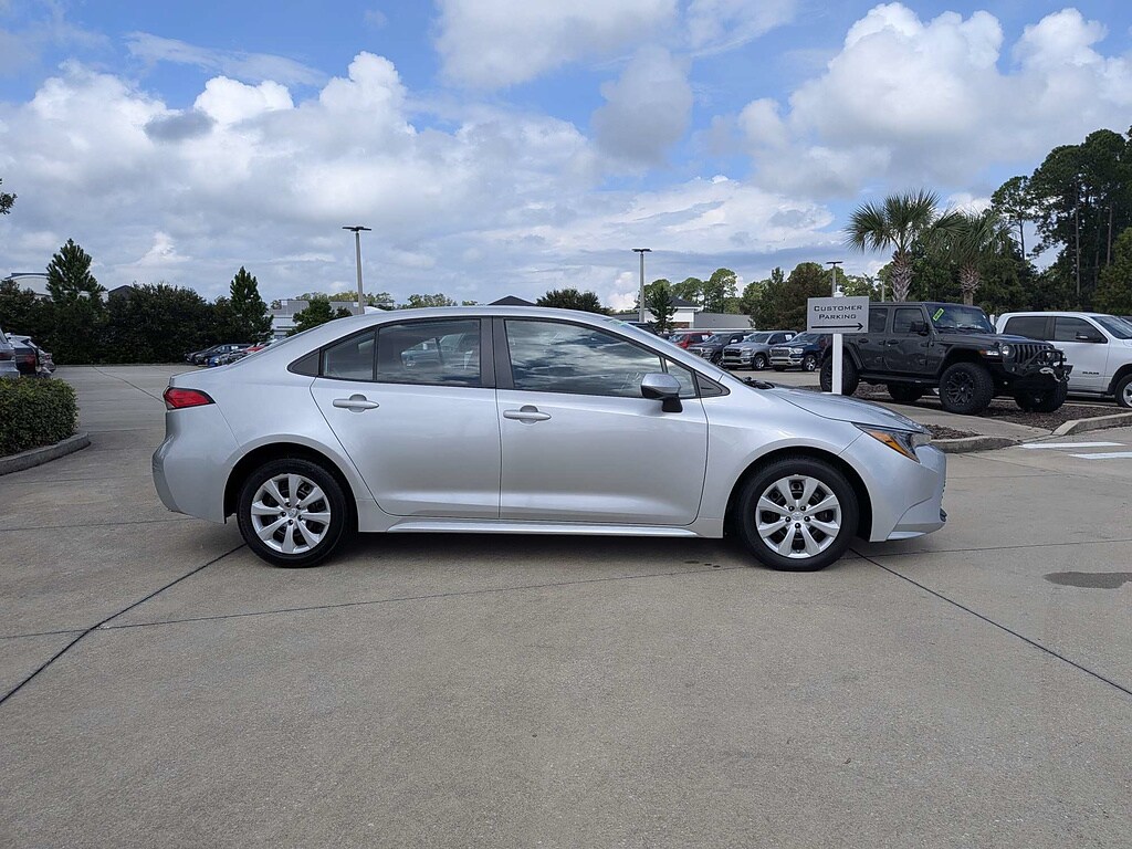 Used 2023 Toyota Corolla LE