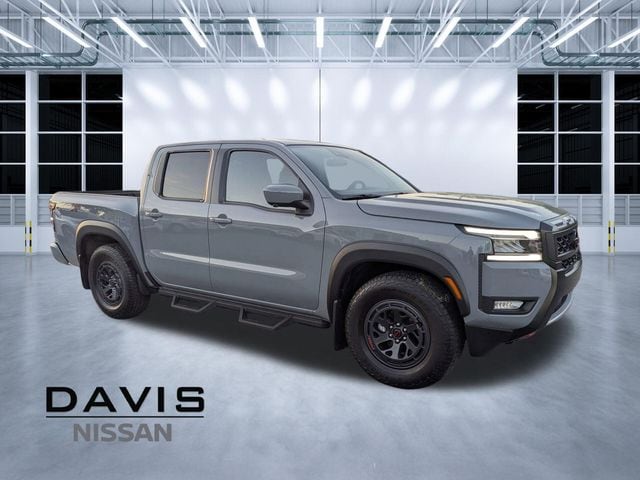 2025 Nissan Frontier PRO-X Crew Cab 4X2's photo