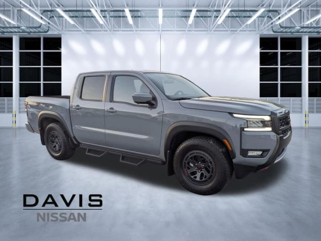 Used 2025 Nissan Frontier PRO-X Truck