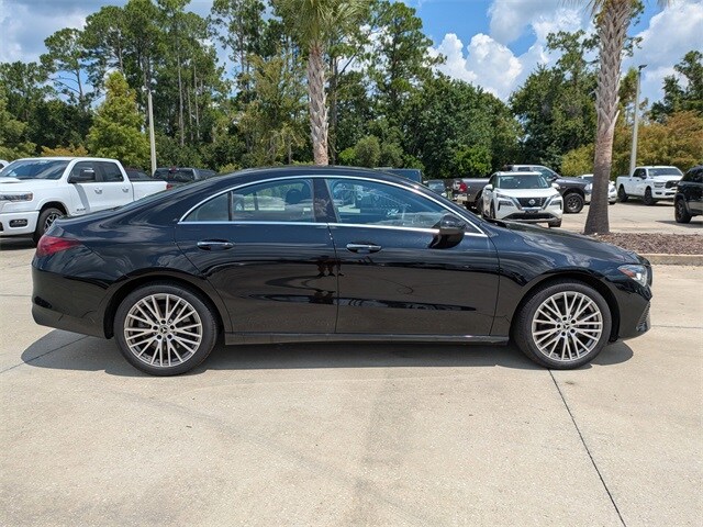 2025 Mercedes Benz CLA 250 4MATIC photo 2