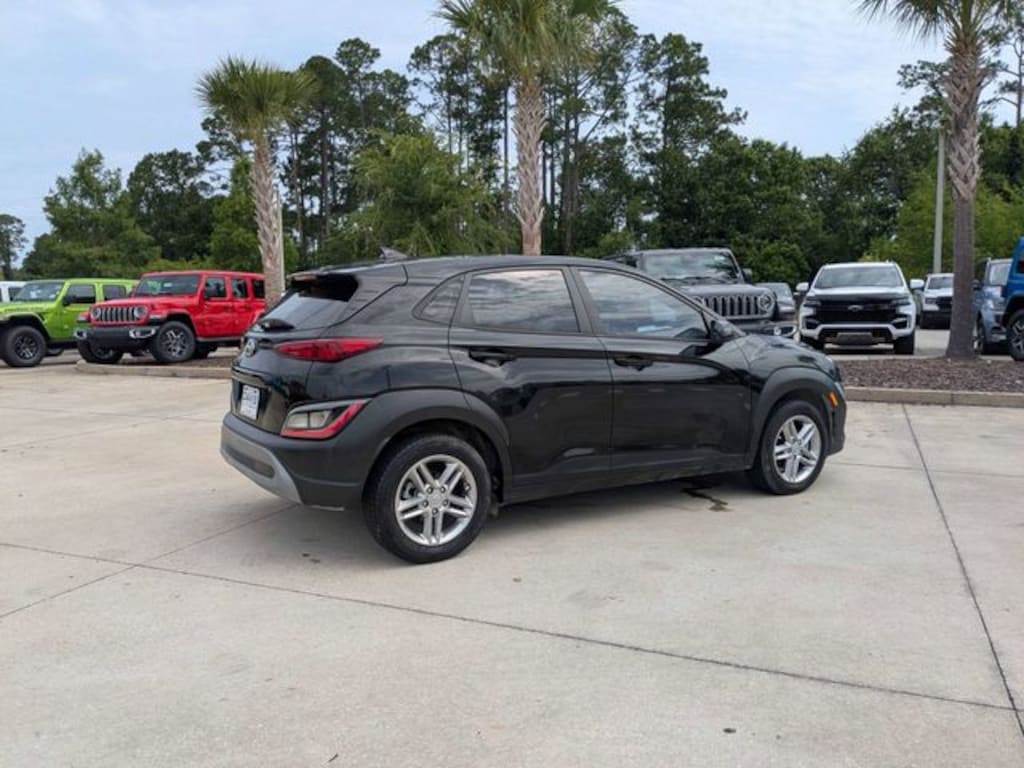Used 2022 Hyundai Kona SE SUV