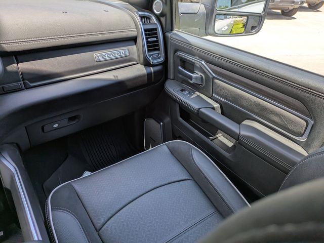 2025 RAM 3500 Laramie - Photo 20