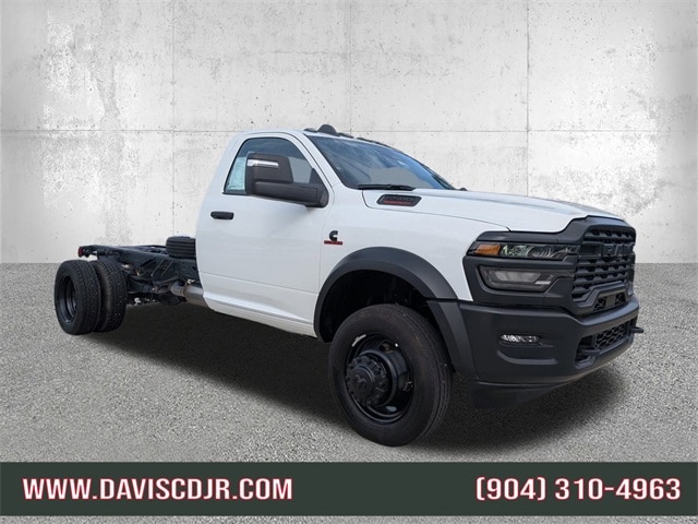 2025 RAM Ram 5500 Chassis Cab Tradesman's photo