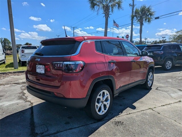2025 Jeep Compass Sport photo 3
