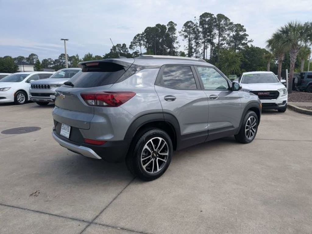 Used 2025 Chevrolet Trailblazer LT SUV