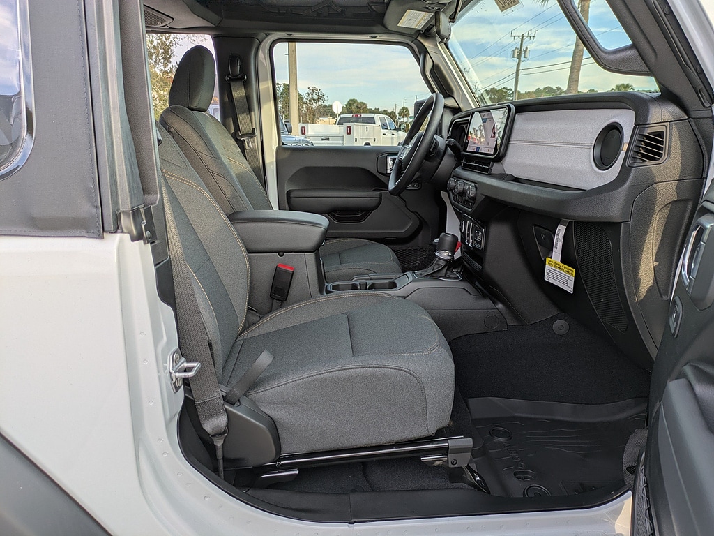 2026 Jeep Wrangler 2-Door Sport - Photo 13