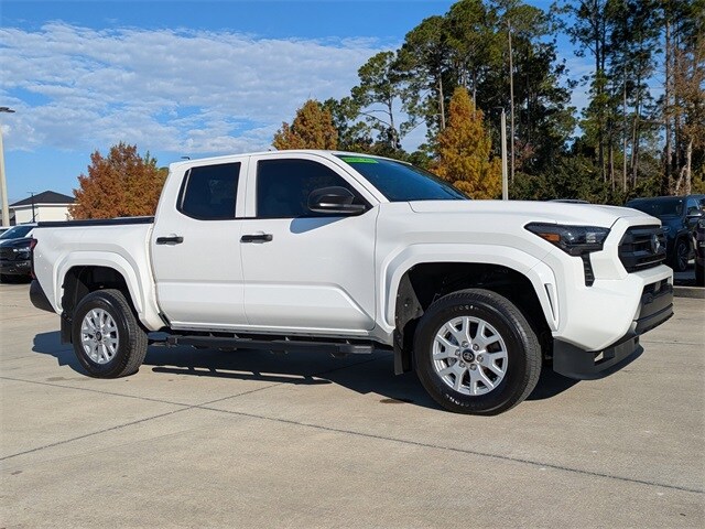 2024 Toyota Tacoma SR photo 2