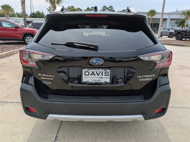 2024 Subaru Outback Touring photo 4
