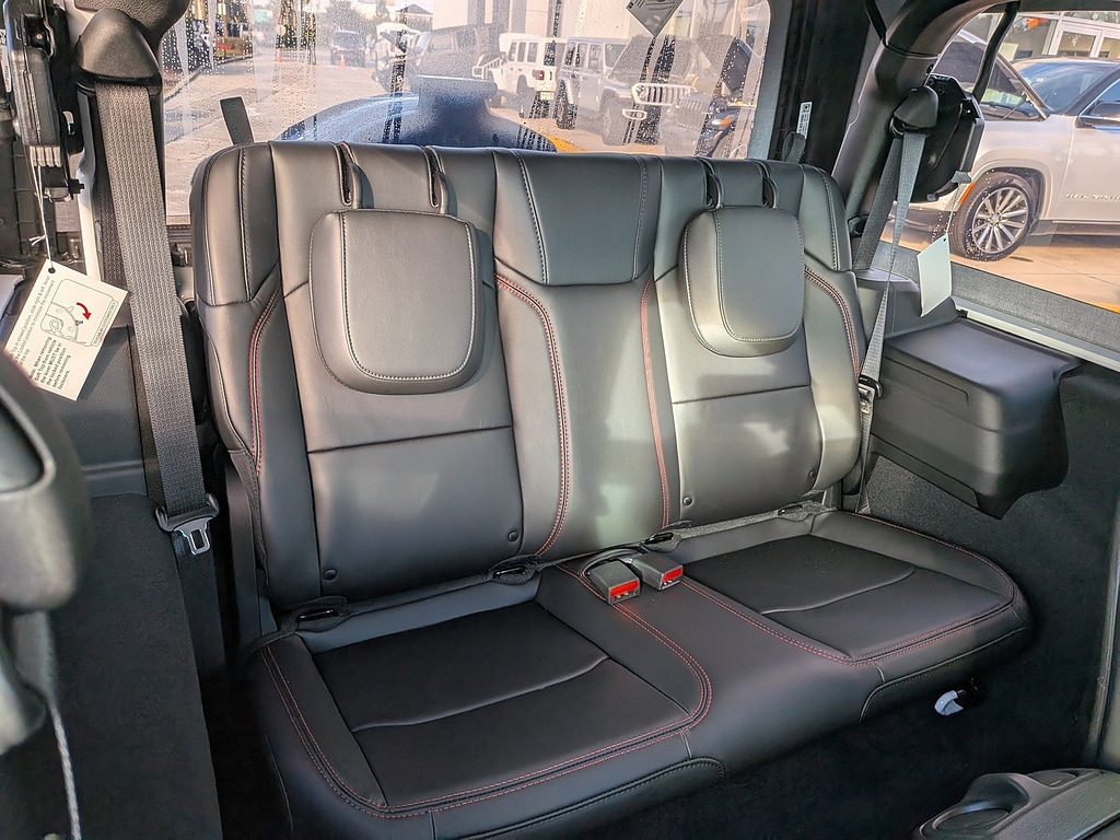 2026 Jeep Wrangler 2-Door Rubicon - Photo 15