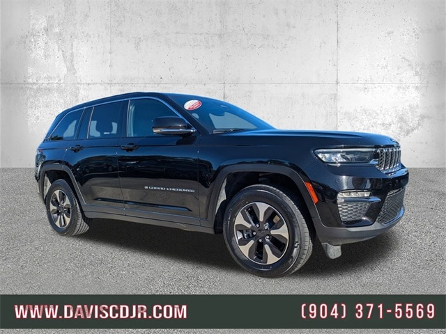 2024 Jeep Grand Cherokee 4xe's photo