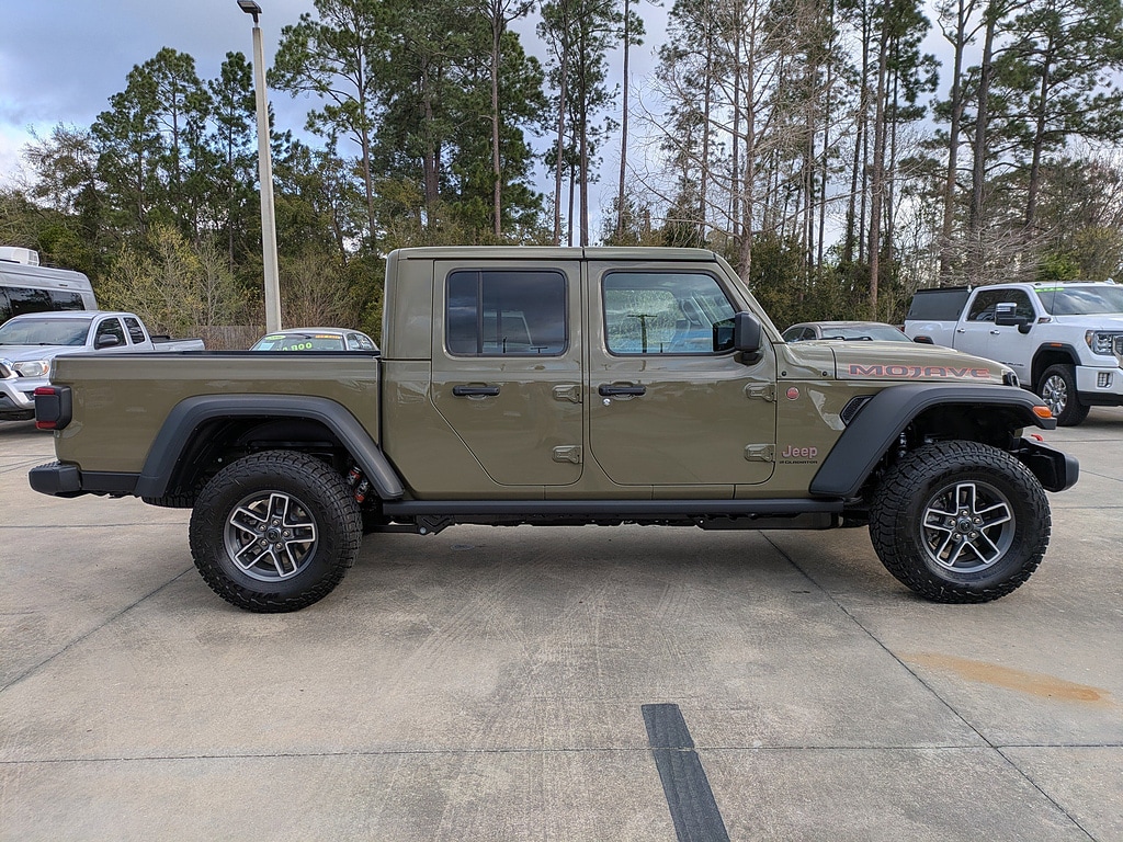 New 2026 Jeep Gladiator Mojave 4x4 Pickup