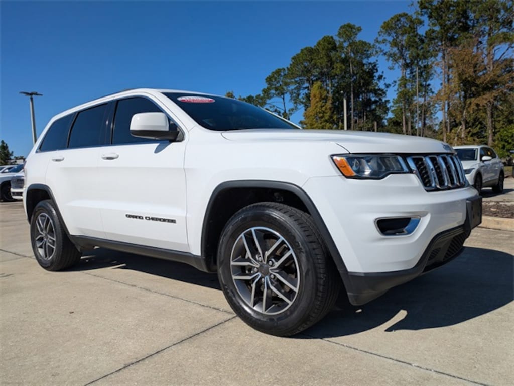 Used 2020 Jeep Grand Cherokee Laredo E SUV