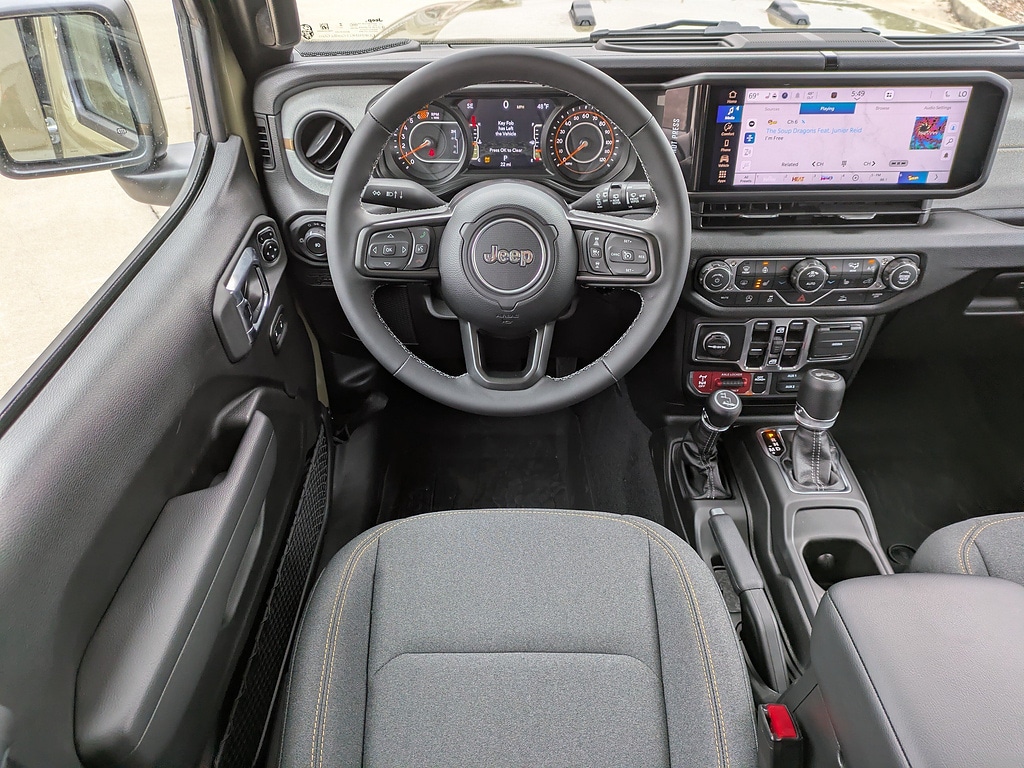 2026 Jeep Wrangler 4-Door Willys - Photo 17