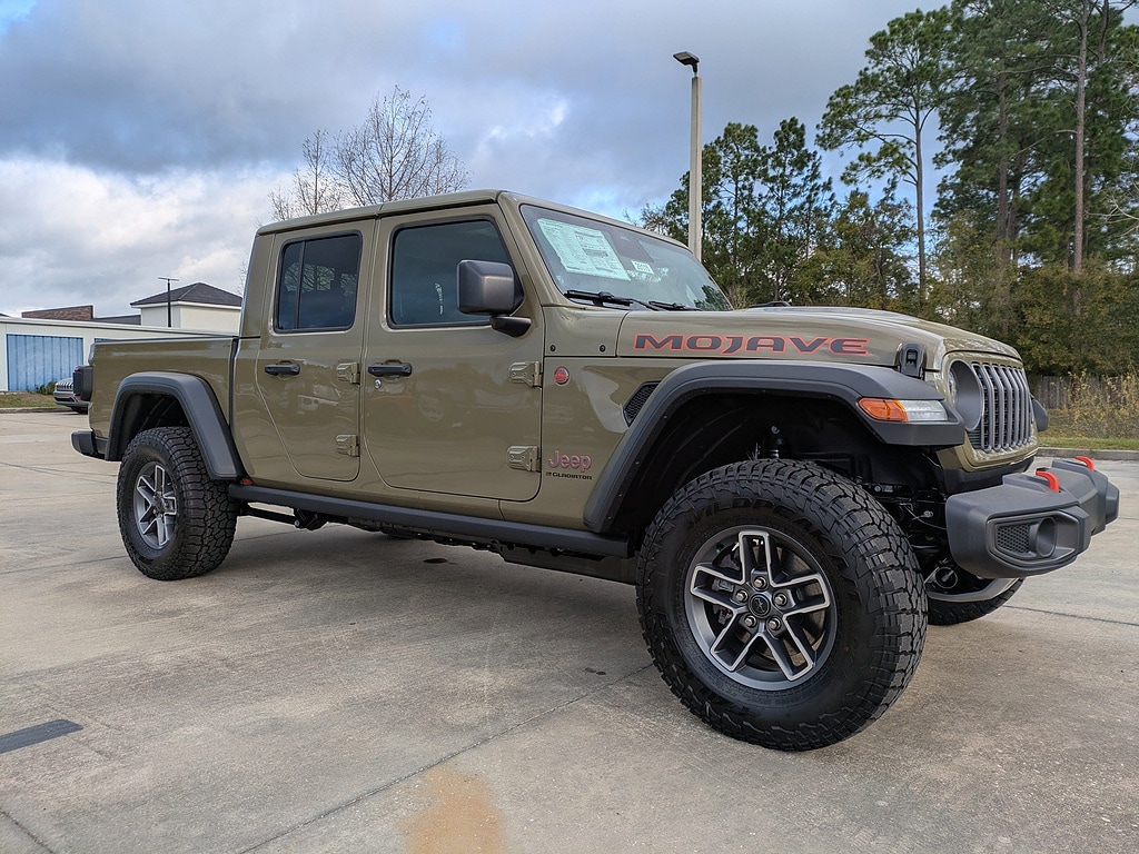 New 2026 Jeep Gladiator Mojave 4x4 Pickup