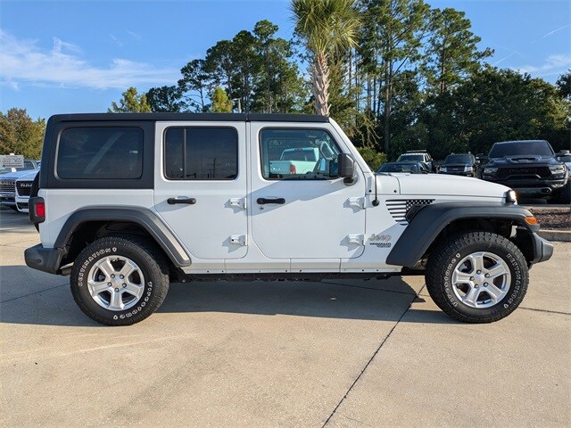 2018 Jeep Wrangler Unlimited Sport S photo 2