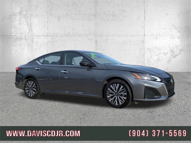 2024 Nissan Altima SV