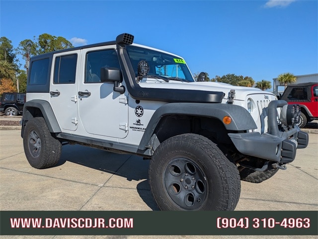 2015 Jeep Wrangler Unlimited Rubicon's photo