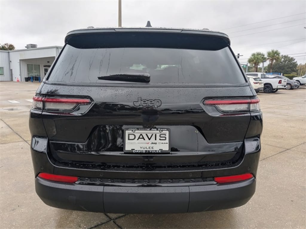 New 2025 Jeep Grand Cherokee L Altitude X Sport Utility