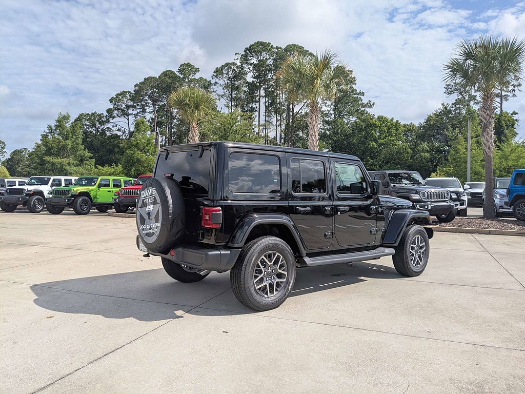 New 2026 Jeep Wrangler 4-Door Sahara 4x4 Sport Utility