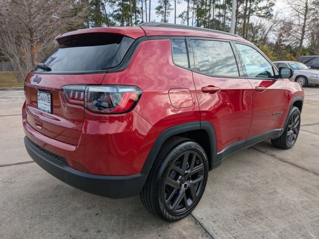 New 2026 Jeep Compass Latitude Sport Utility