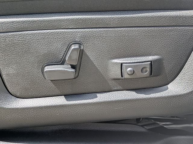 2025 RAM 3500 Big Horn - Photo 18