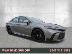 2025 Toyota Camry SE Sedan