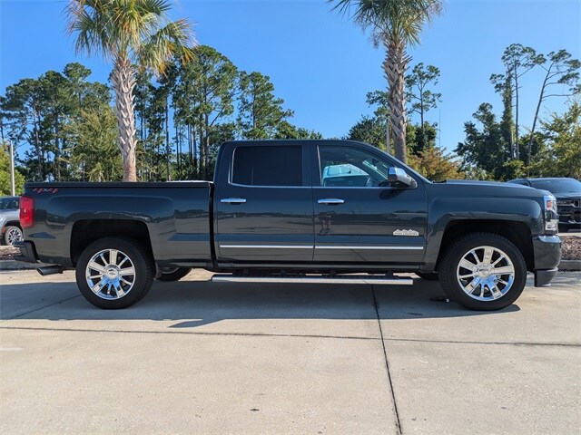 2018 Chevrolet Silverado 1500 High Country photo 2