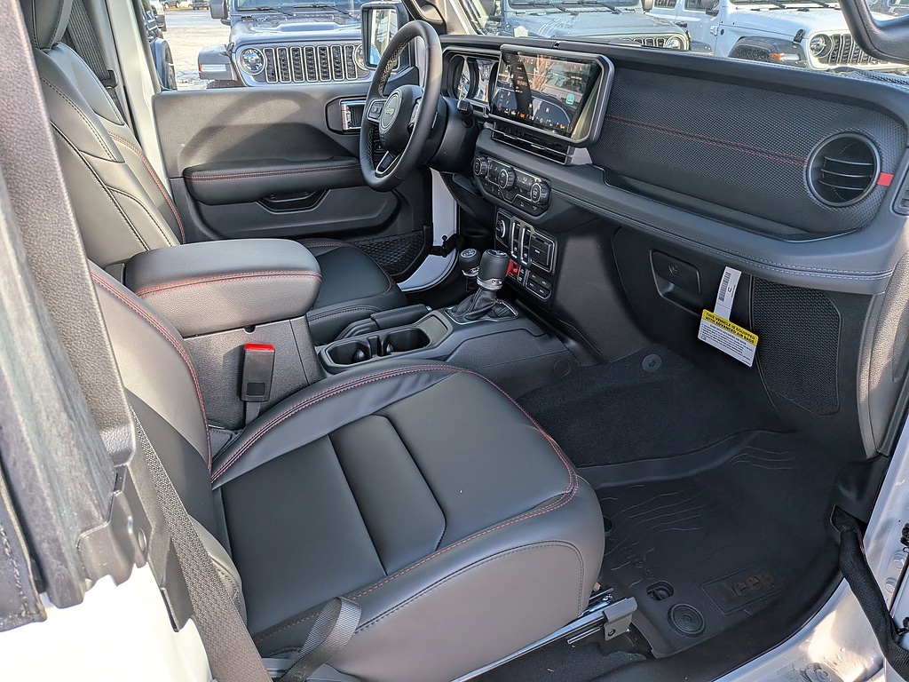 2026 Jeep Wrangler 2-Door Rubicon - Photo 13