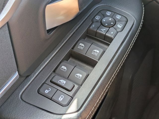 2025 RAM 3500 Big Horn - Photo 21