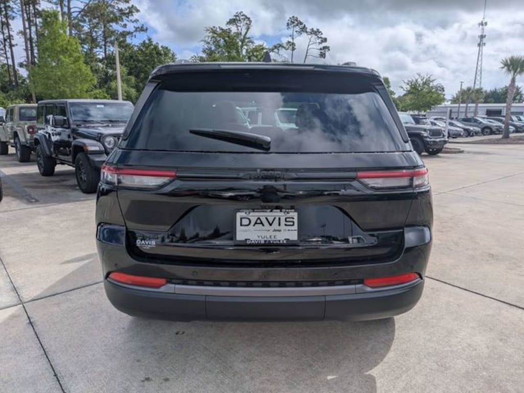 New 2026 Jeep Grand Cherokee Limited Sport Utility