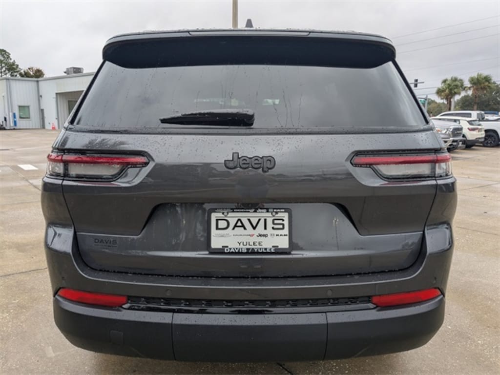 New 2025 Jeep Grand Cherokee L Altitude X Sport Utility