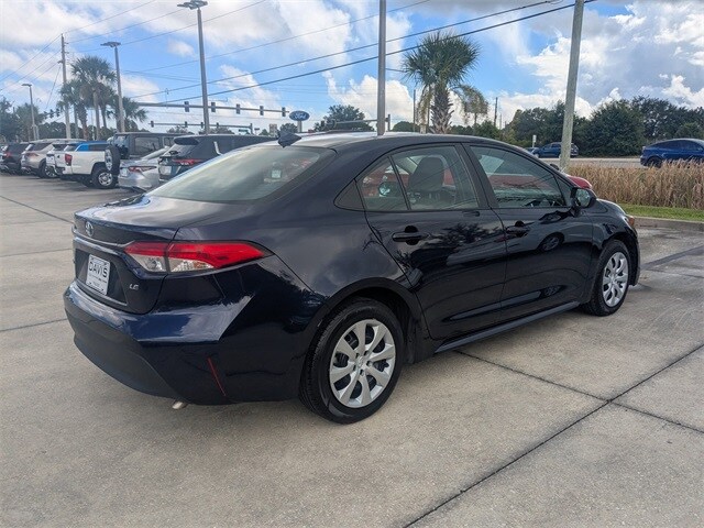 2024 Toyota Corolla LE photo 3
