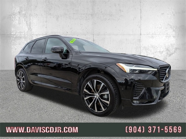 2024 Volvo XC60 Plus's photo