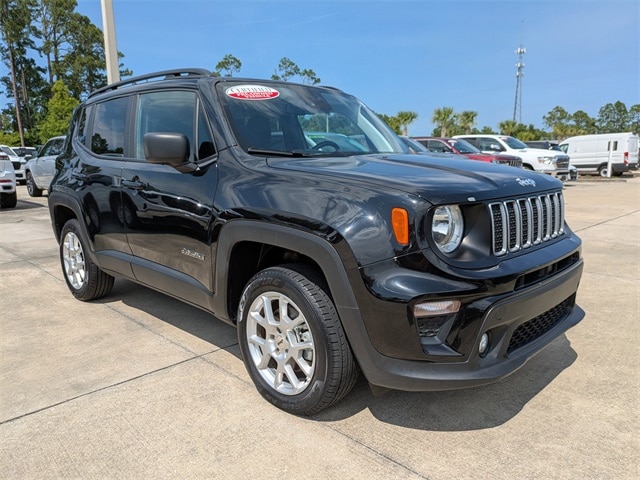 Certified 2022 Jeep Renegade Latitude with VIN ZACNJDB13NPN87258 for sale in Yulee, FL