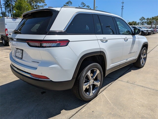 2025 Jeep Grand Cherokee Limited photo 4