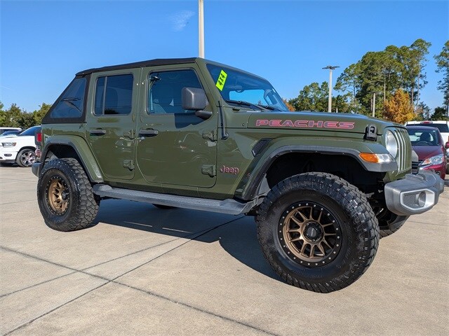 2021 Jeep Wrangler Unlimited Sahara photo 2