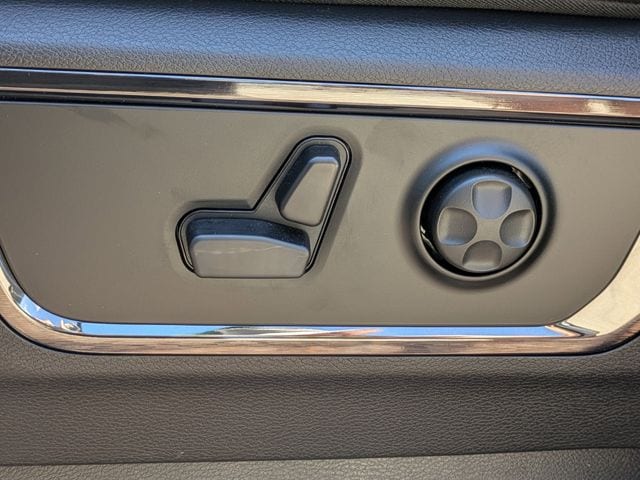 2025 RAM 1500 Limited - Photo 20