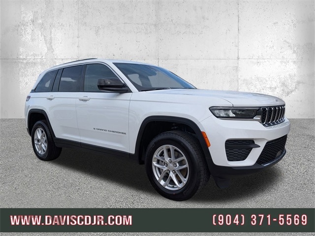 2025 Jeep Grand Cherokee Laredo's photo