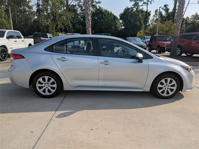 Used 2023 Toyota Corolla LE with VIN 5YFB4MDE4PP012470 for sale in Kansas City