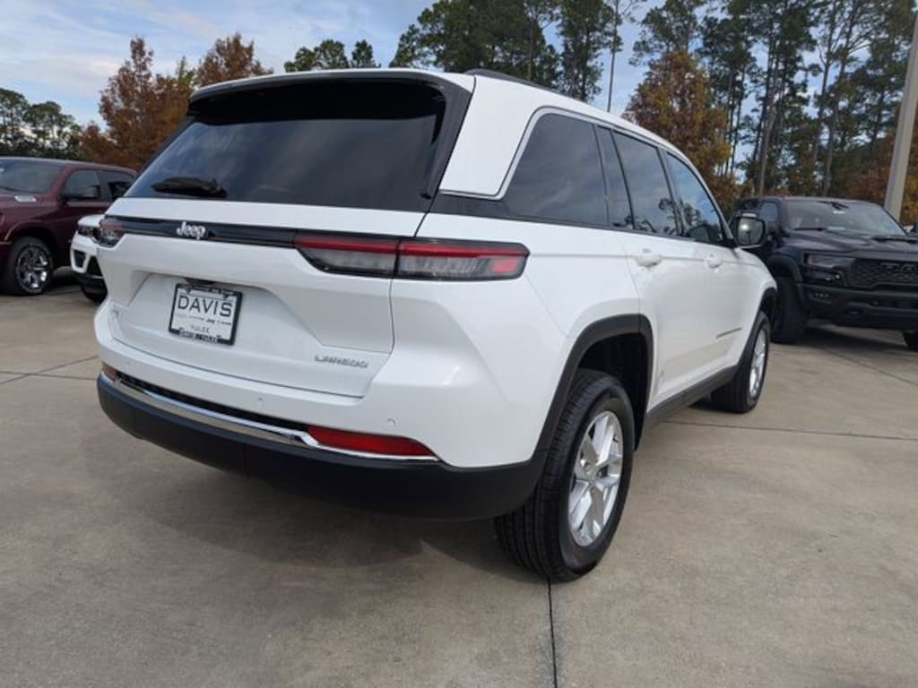 New 2025 Jeep Grand Cherokee Laredo X Sport Utility