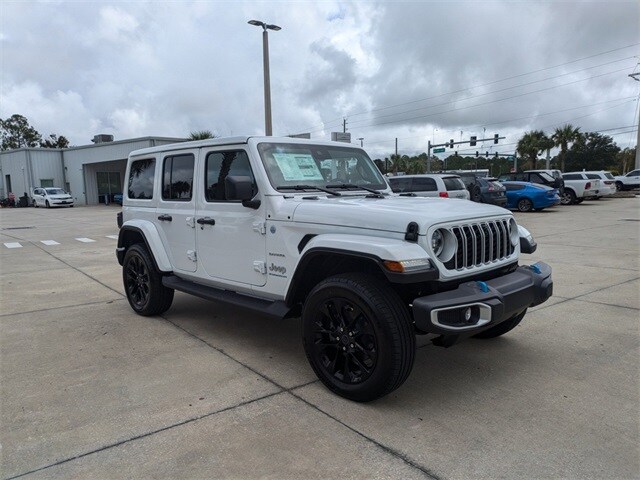 2024 Jeep Wrangler 4xe Sahara photo 2